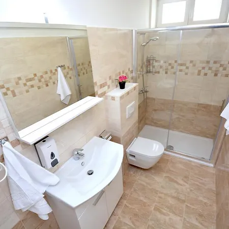 Old Town Twins Appartement *