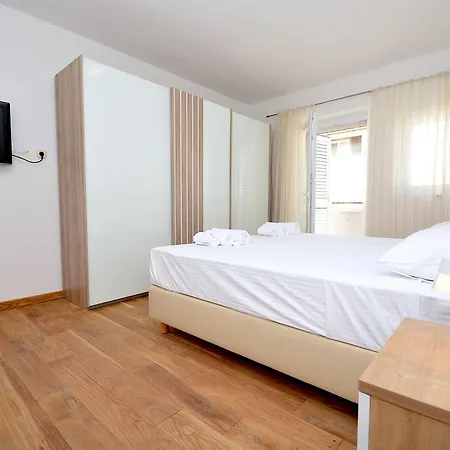 Old Town Twins Appartement